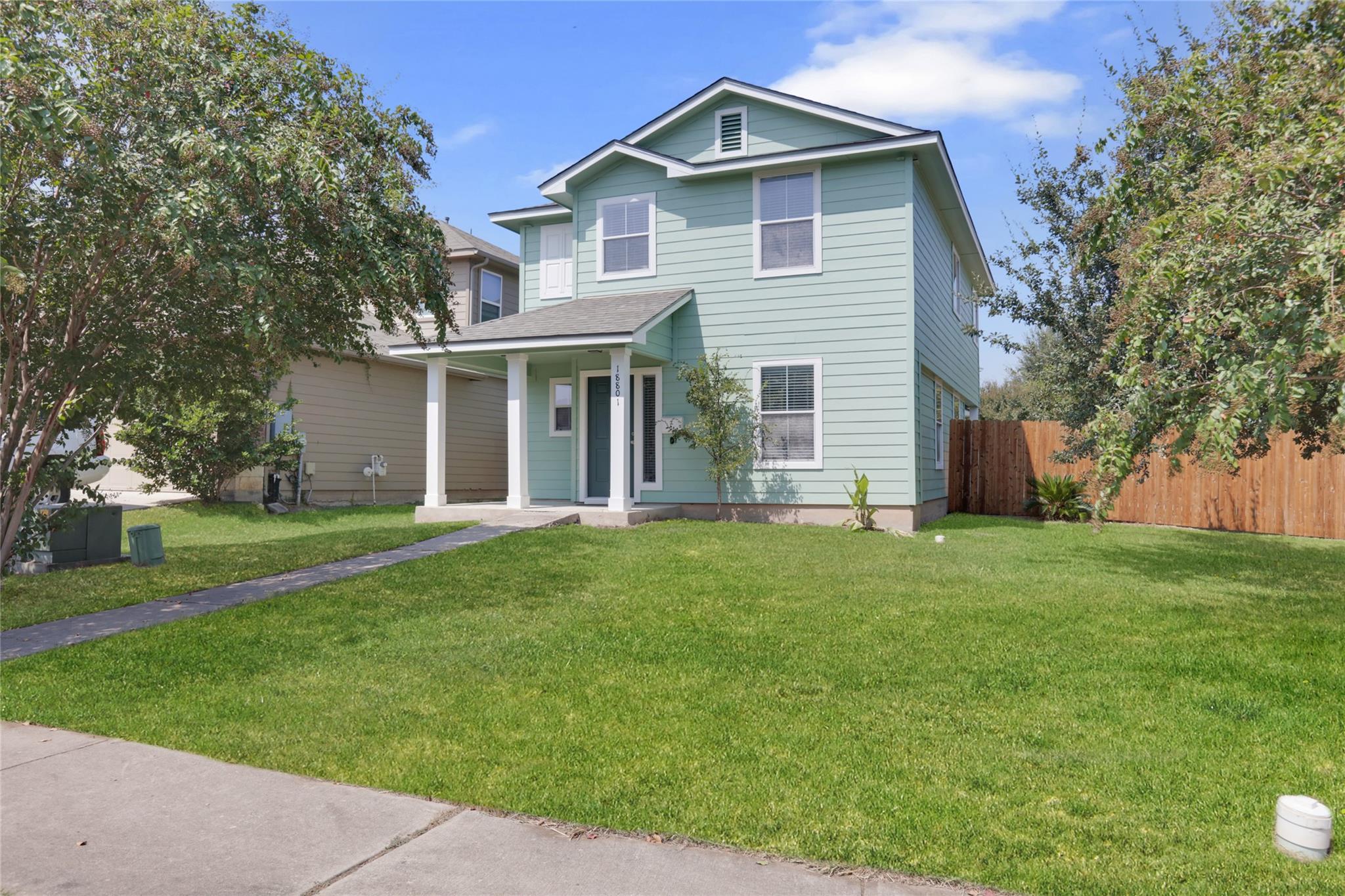 18801 Great Falls DR