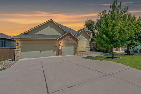 200 Brentwood DR Austin TX 78737