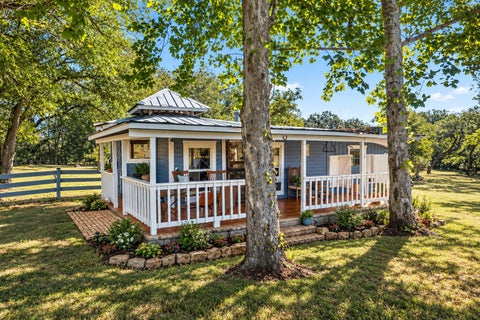 Photo of 327 Walnut Creek RD, Bastrop, TX 78602 (MLS # 2719655)