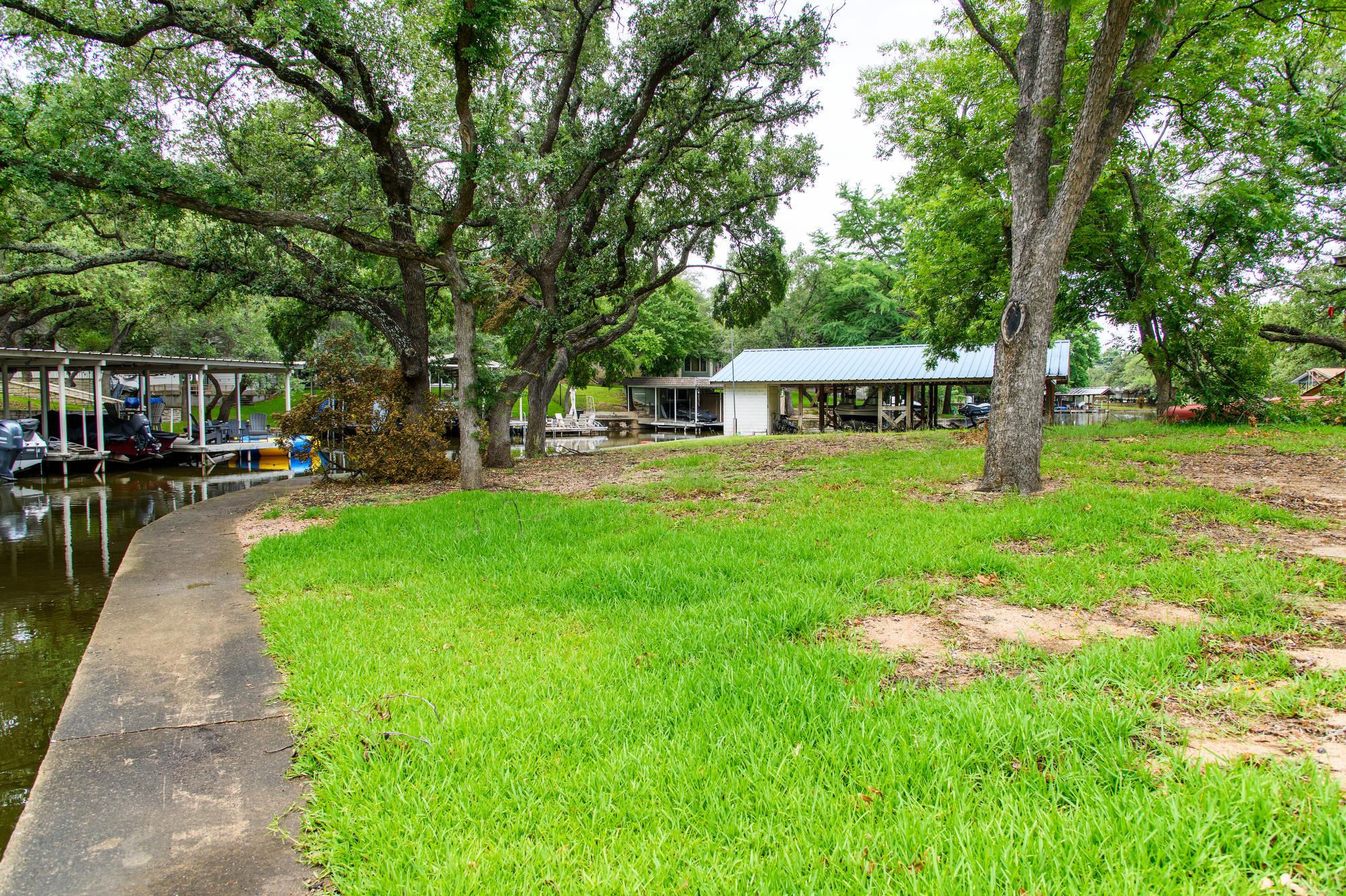 LOT 19 CR 132A