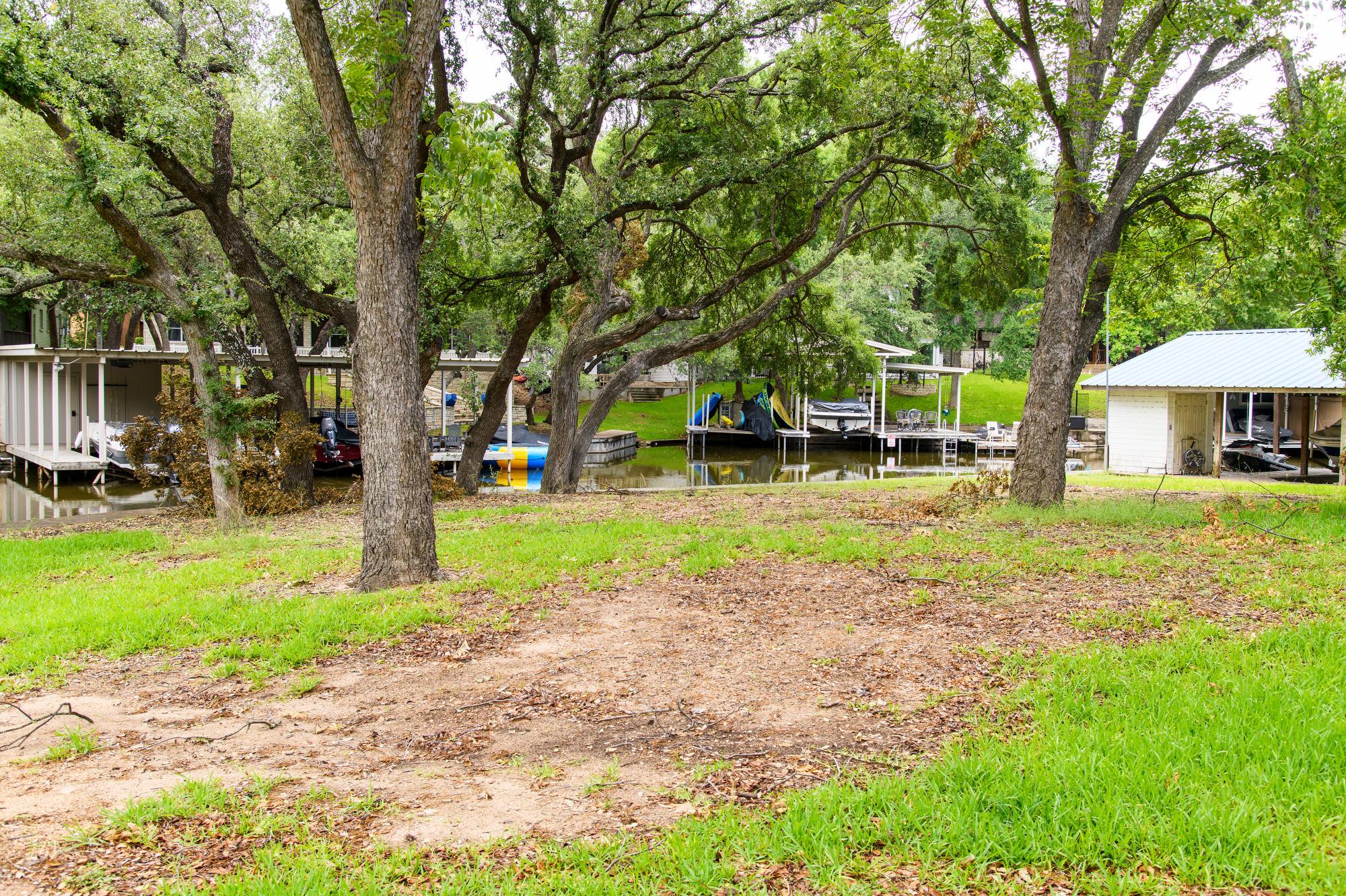 LOT 19 CR 132A