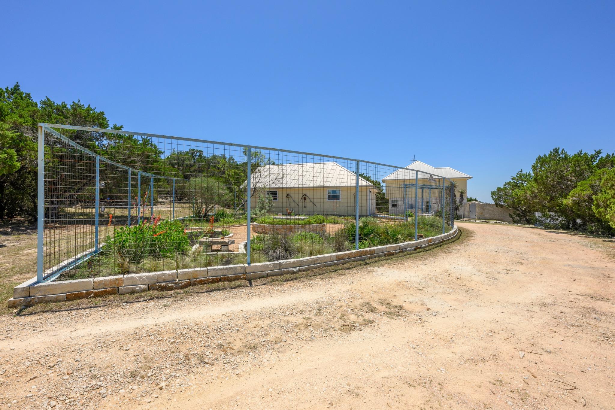 1316 Overland Stage RD
