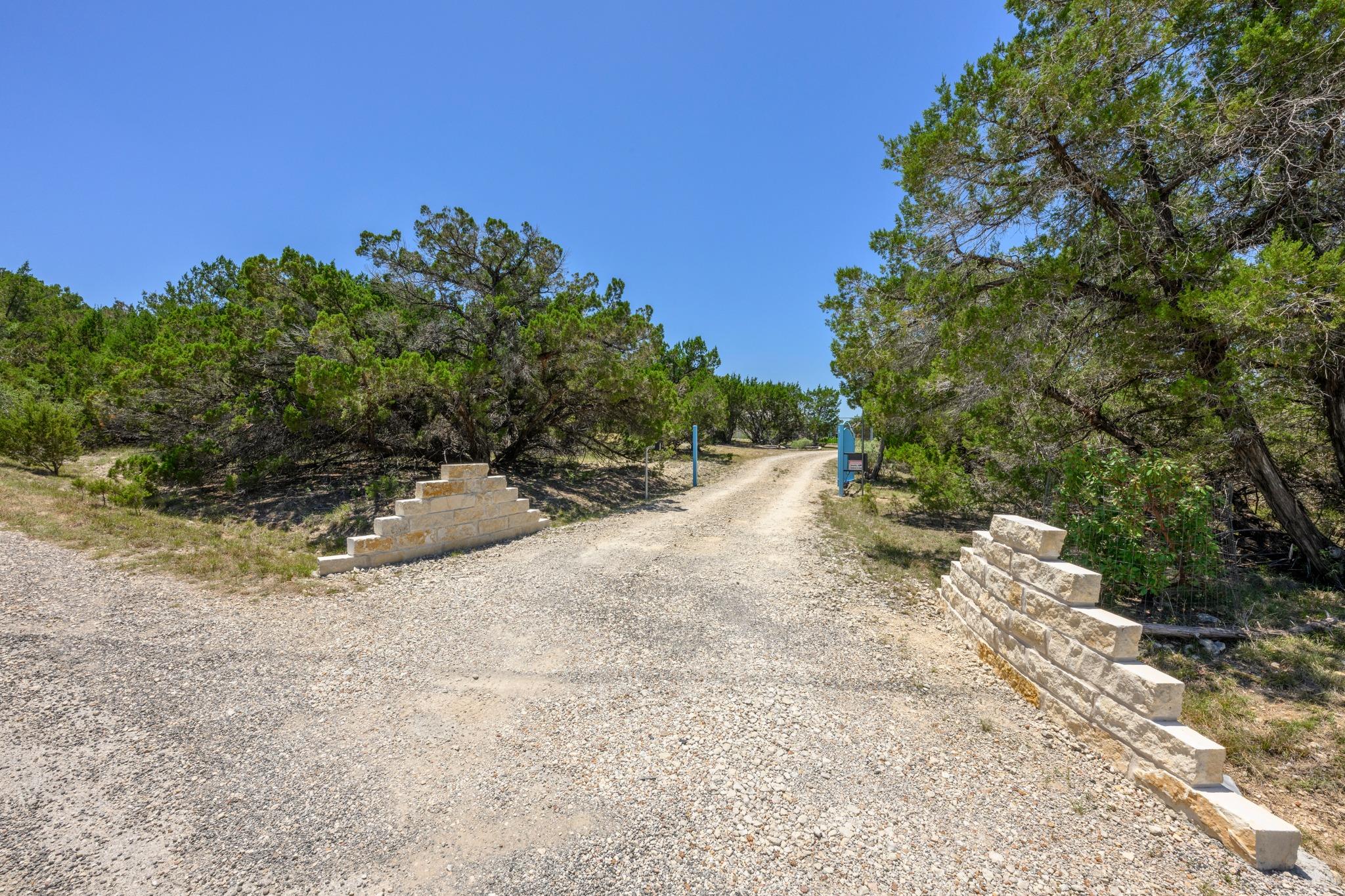 1316 Overland Stage RD