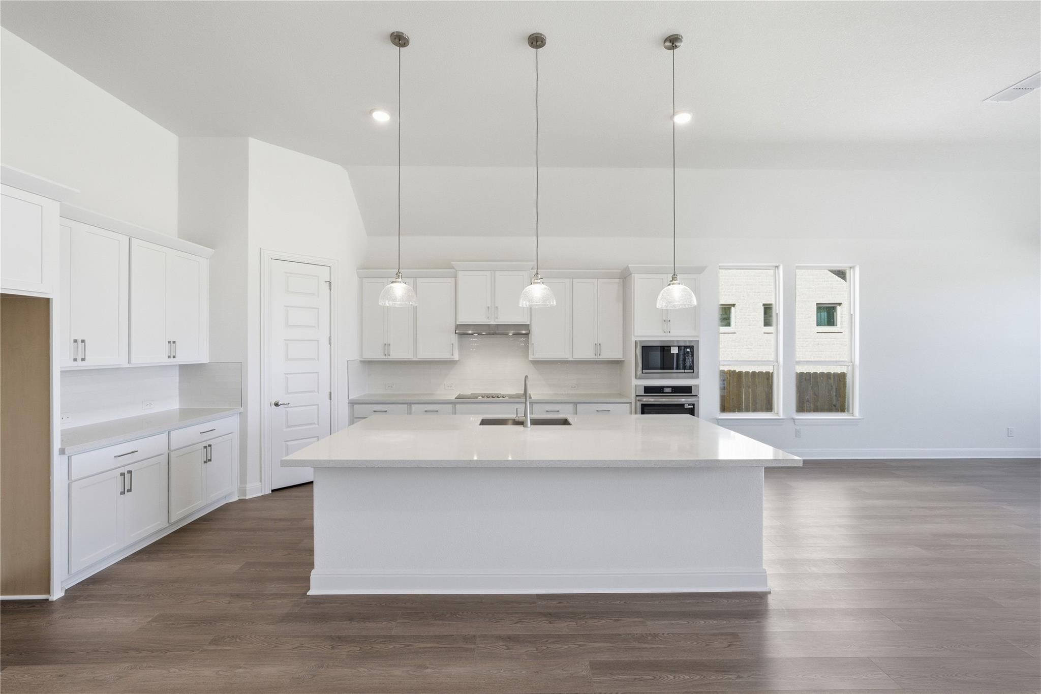 1208 Terrace View DR