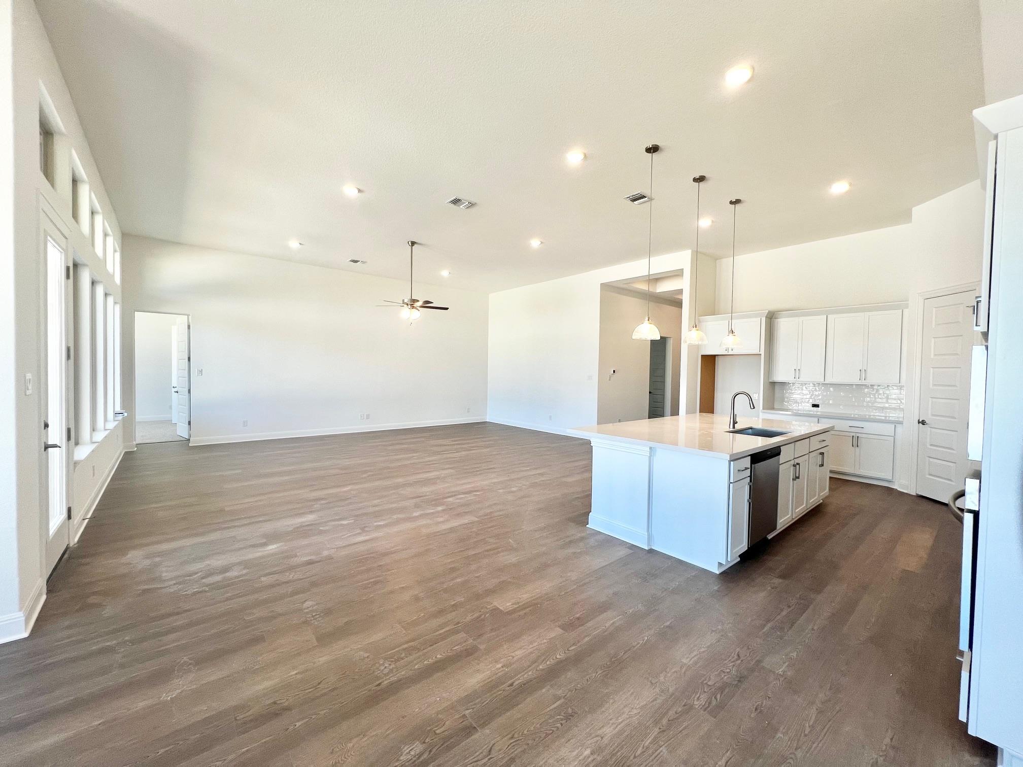 1208 Terrace View DR