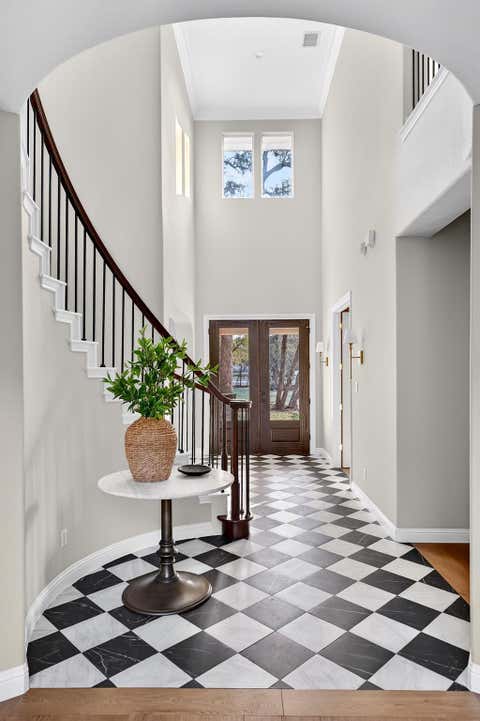 Photo of 5309 Laguna Cliff LN, Austin, TX 78734 (MLS # 3278619)
