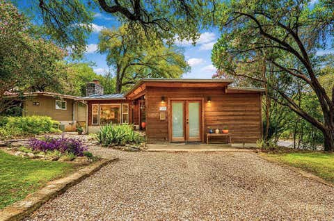 Photo of 2209 La Casa DR, Austin, TX 78704 (MLS # 6840039)