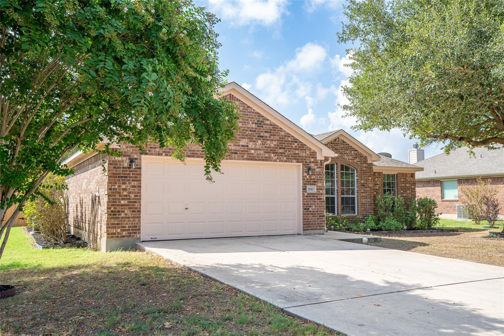 1610 Sunflower ST