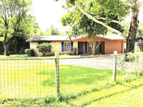 Photo of 4623 Philco DR, Austin, TX 78745 (MLS # 3854849)