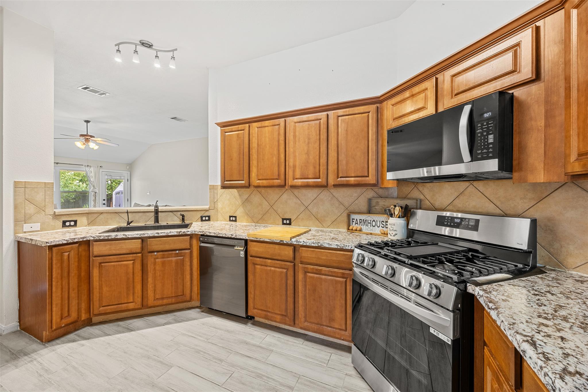 11204 Silo Valley DR