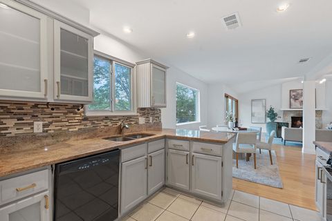 Tiny photo for 3633 Peregrine Falcon DR, Austin, TX 78746 (MLS # 7081730)