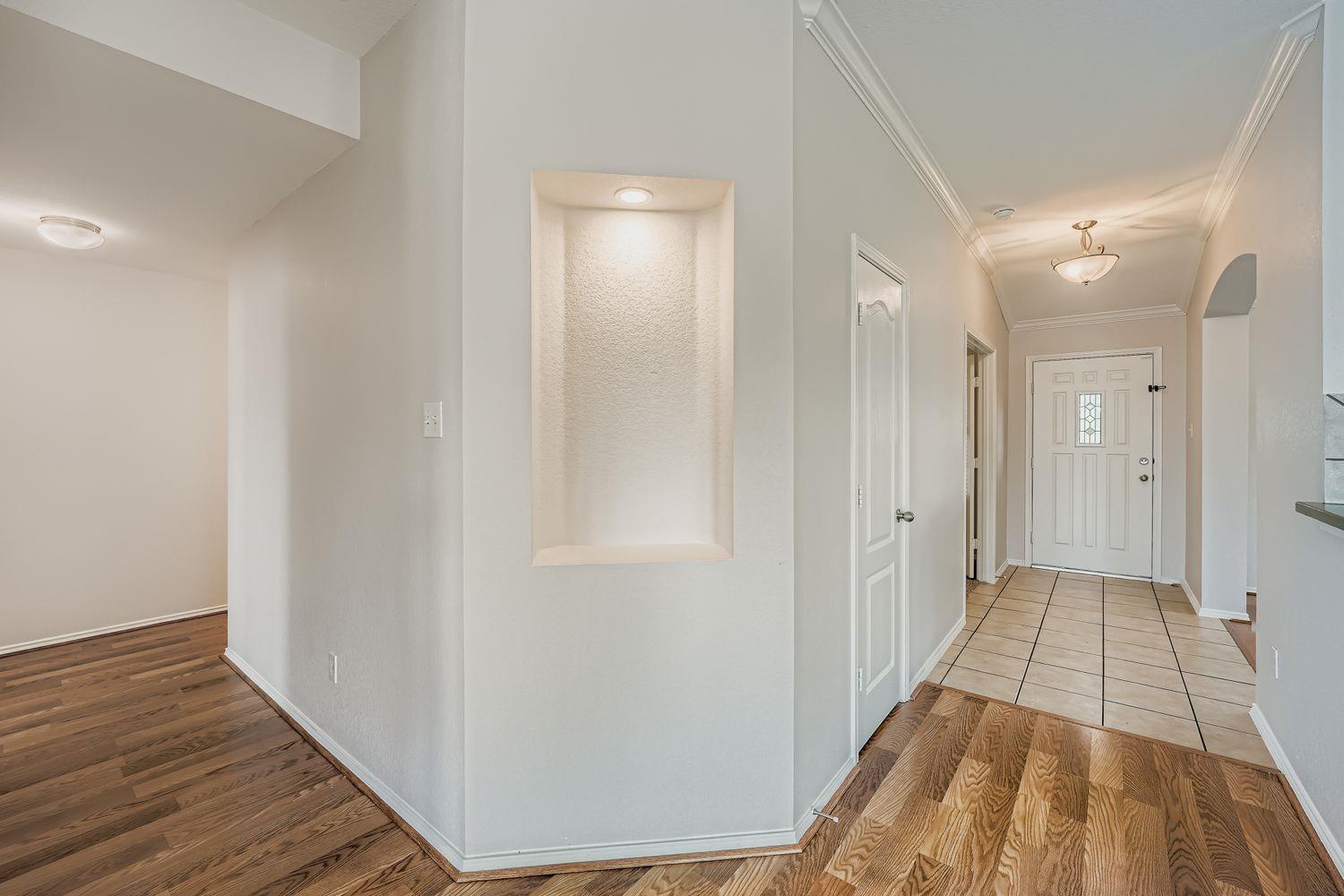 302 Floating Leaf DR