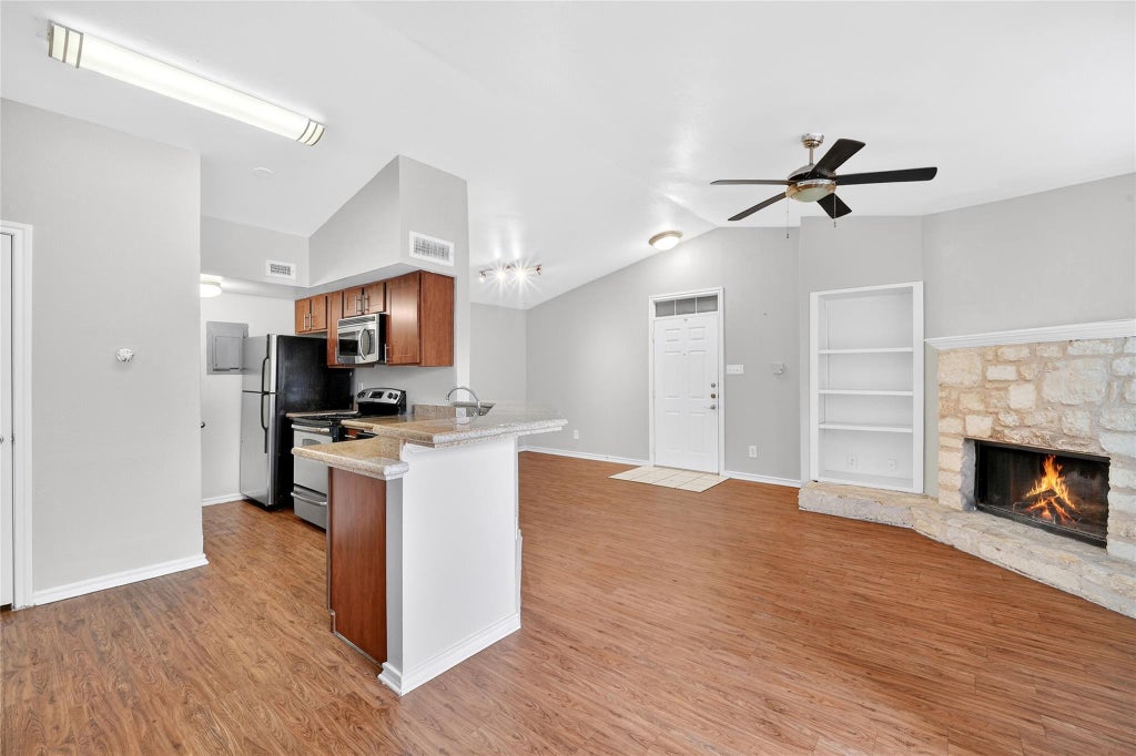 Photo of 6804 N Capital Of Texas Highway #621, Austin, TX 78731 (MLS # 2354153)