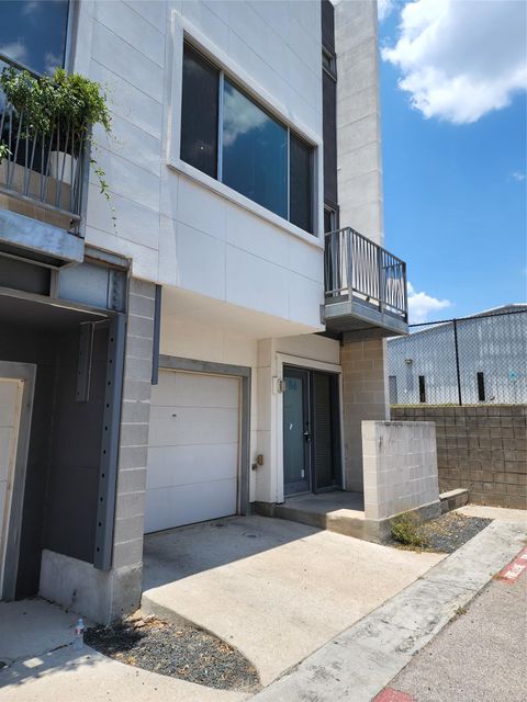 Photo of 4801 S Congress Ave #B6, Austin, TX 78745 (MLS # 4255261)