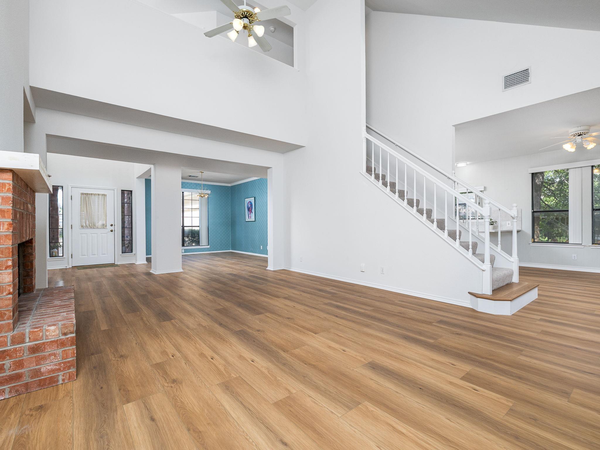 118 Deerfield CV