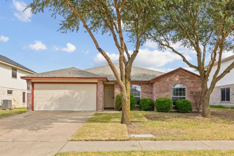 Photo of 4807 Golden Gate DR, Killeen, TX 76549 (MLS # 4870880) Photo of 4807 Golden Gate DR, Killeen, TX 76549 (MLS # 4870880)