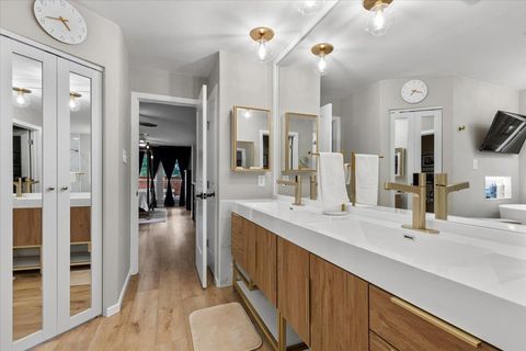 Tiny photo for 4202 Oak Creek DR, Austin, TX 78727 (MLS # 2849717)