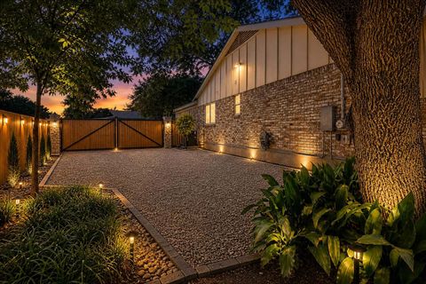 Tiny photo for 4202 Oak Creek DR, Austin, TX 78727 (MLS # 2849717)