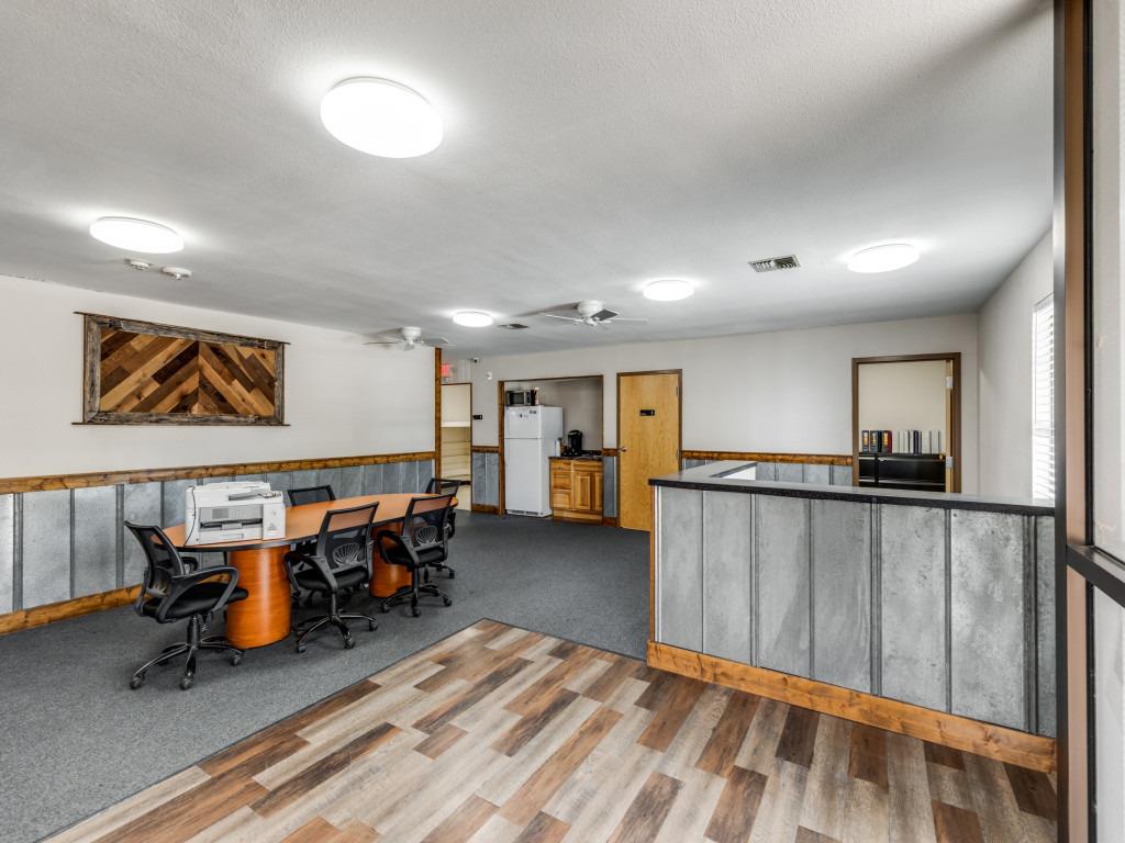 101 N Anthony ST