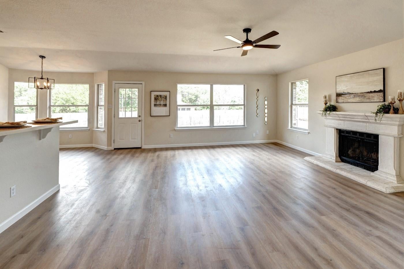 1114 Rolling Ridge DR