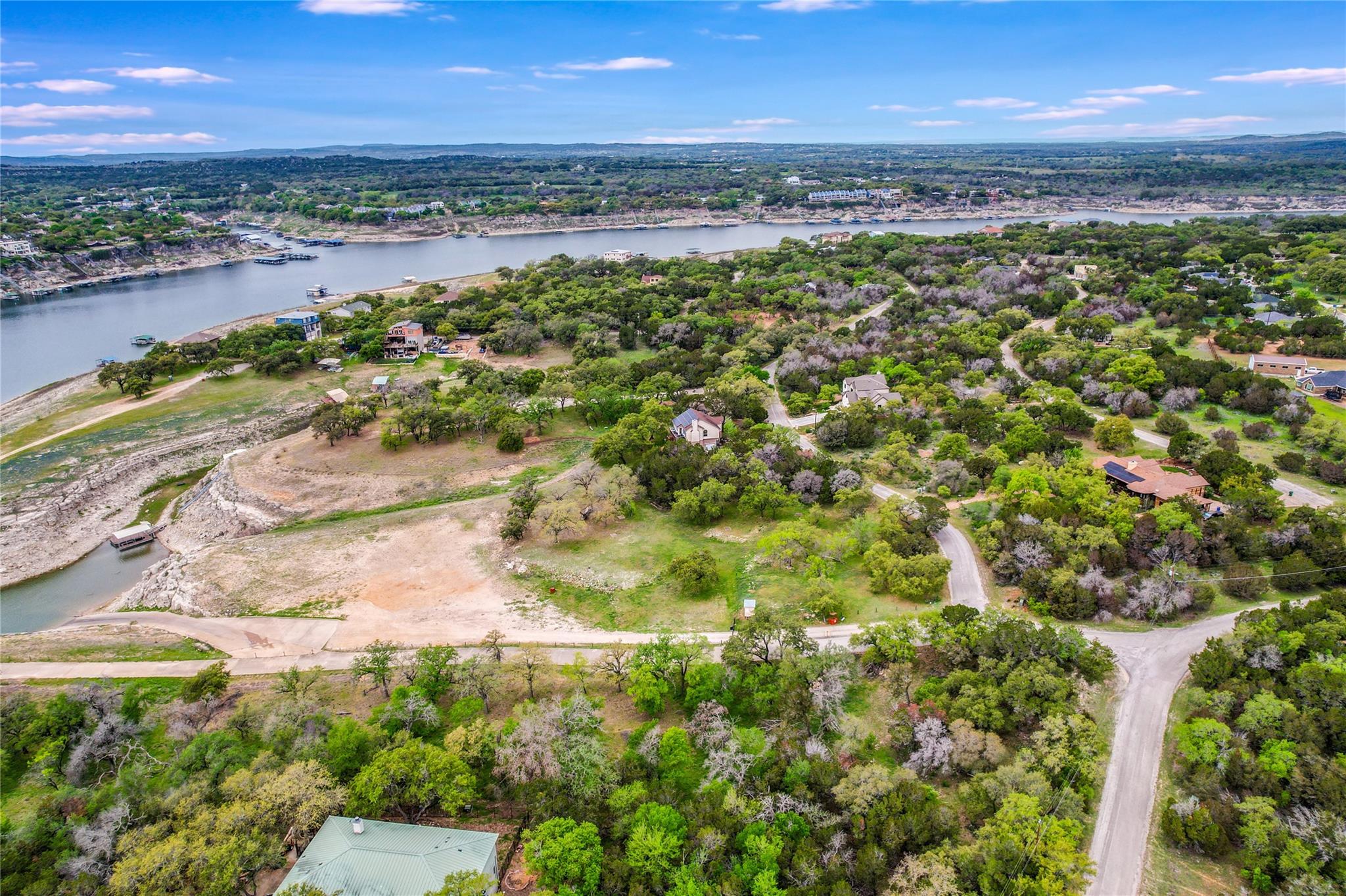 1403 Emerald RD