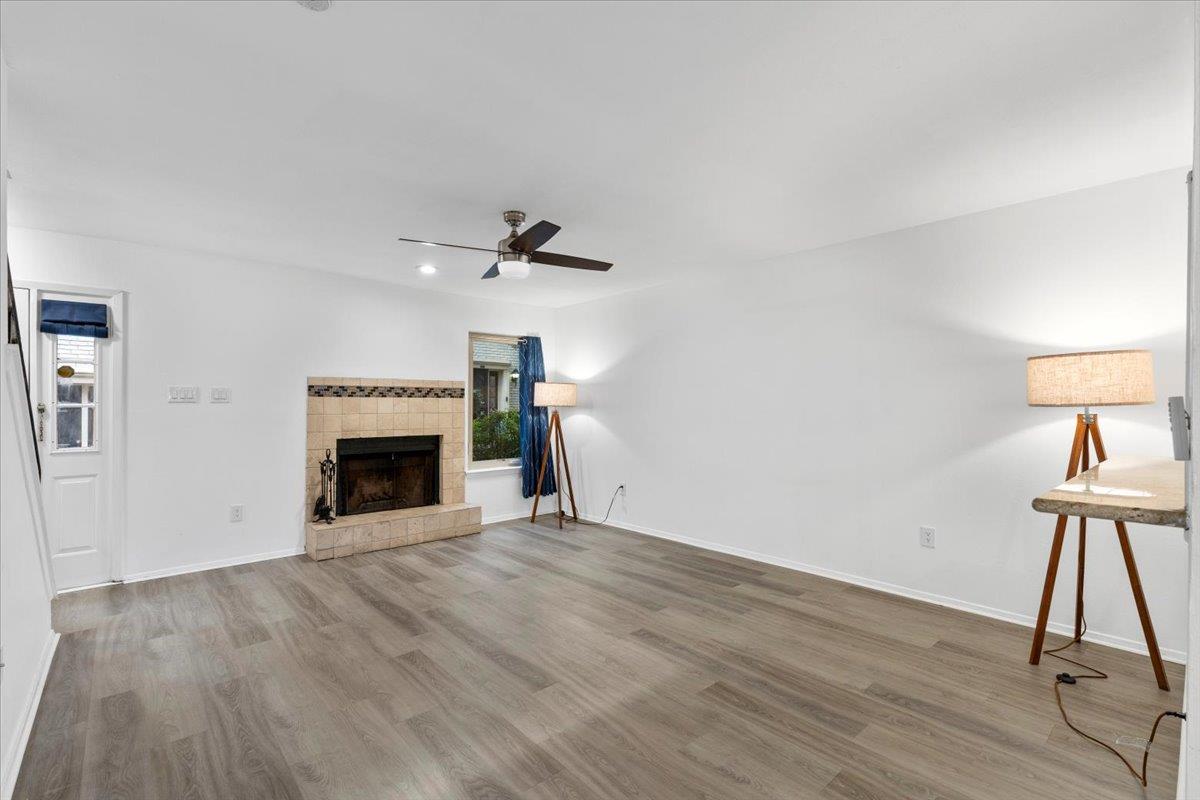 8400 Jamestown DR 212