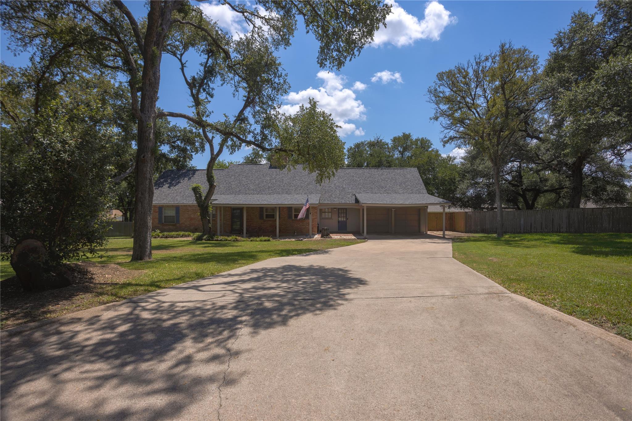 2642 Marlandwood CIR