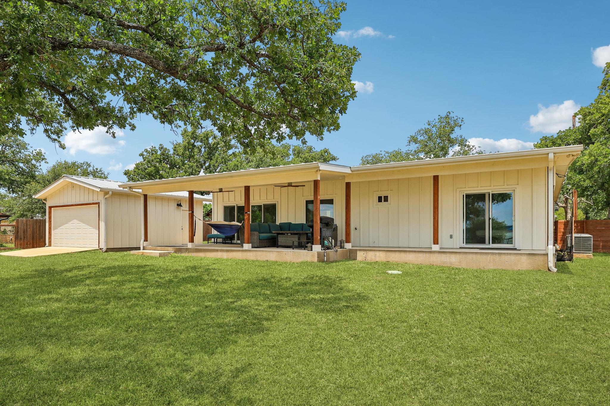 114 Agarita DR