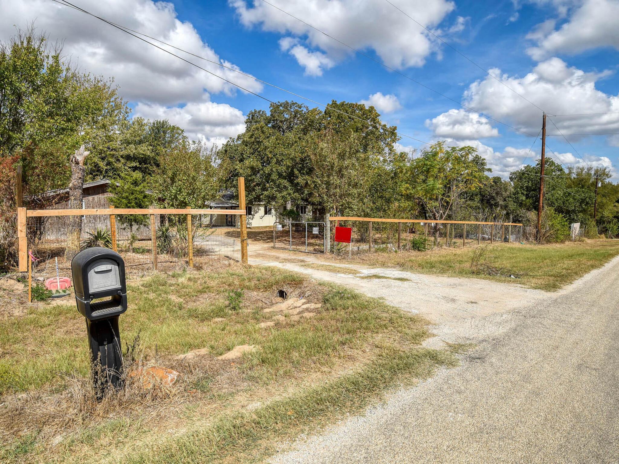 176 Lacy DR
