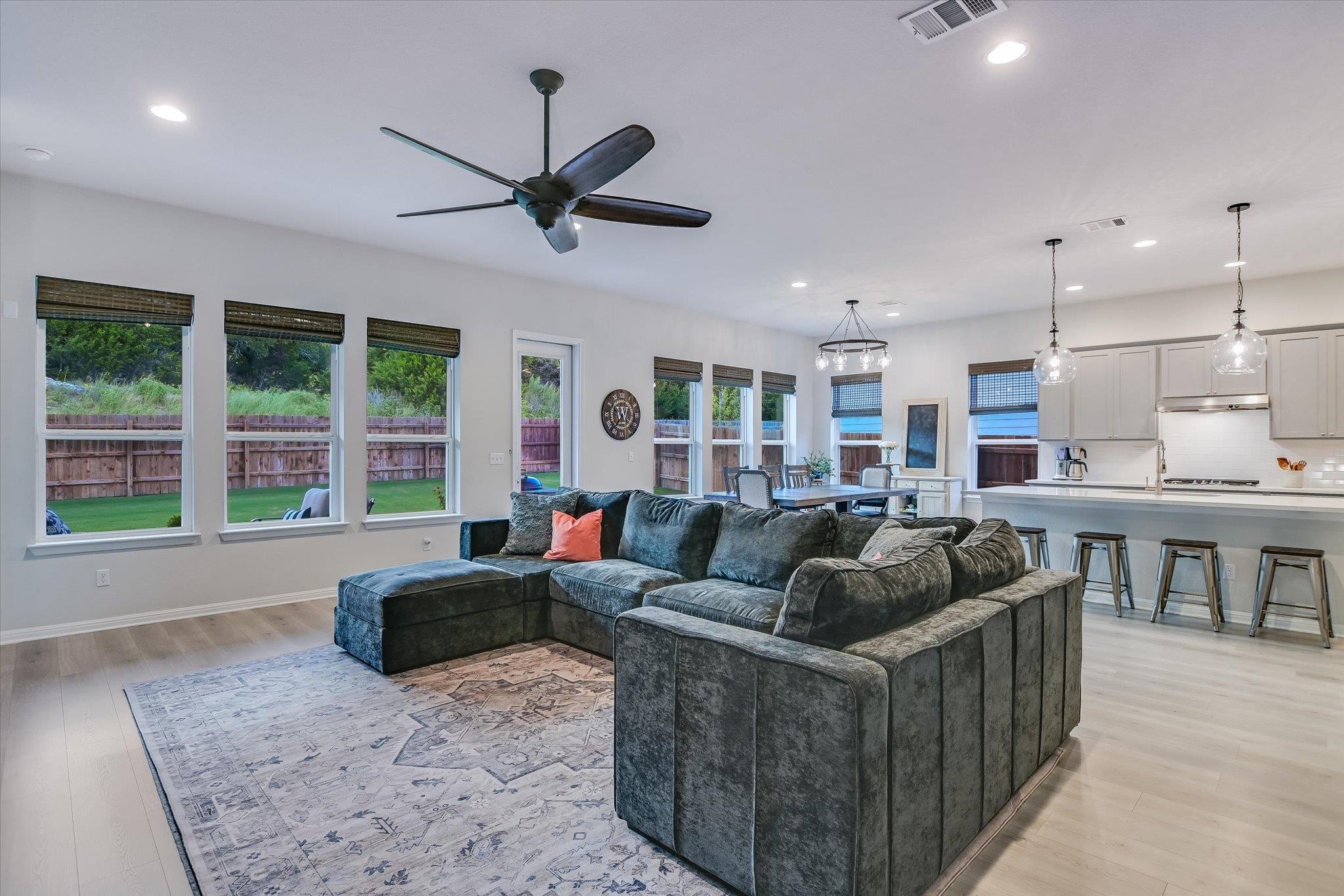 Liberty Hill, Texas 78642, United States, 4 Bedrooms Bedrooms, ,3 BathroomsBathrooms,Residential,Active,169697