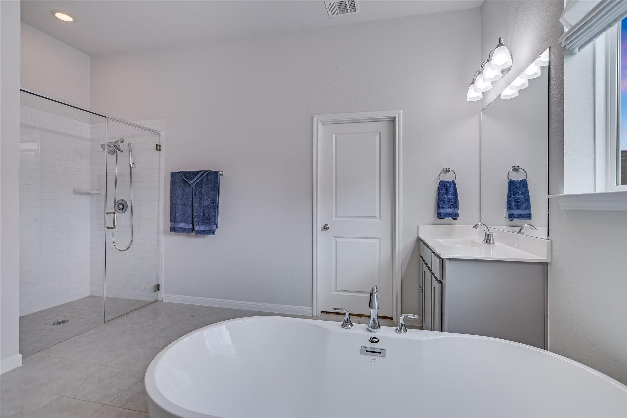 Liberty Hill, Texas 78642, United States, 4 Bedrooms Bedrooms, ,3 BathroomsBathrooms,Residential,Active,169697