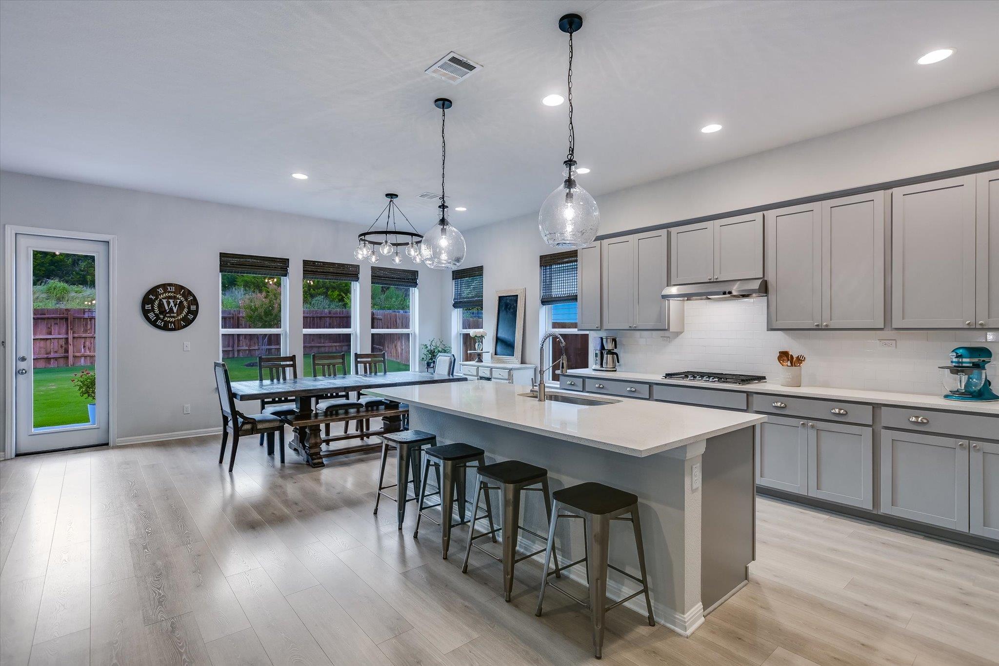 Liberty Hill, Texas 78642, United States, 4 Bedrooms Bedrooms, ,3 BathroomsBathrooms,Residential,Active,169697