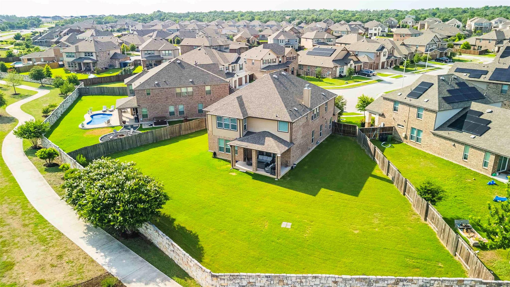 1224 Euless LN