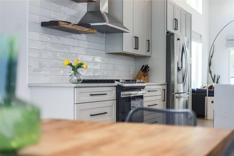 Tiny photo for 4712 Reyes ST #1, Austin, TX 78721 (MLS # 5818109)