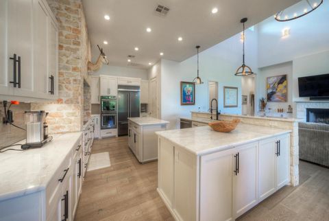 Tiny photo for 10 Monarch Oaks LN, The Hills, TX 78738 (MLS # 9311683)