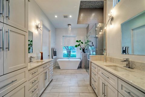 Tiny photo for 10 Monarch Oaks LN, The Hills, TX 78738 (MLS # 9311683)