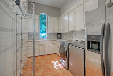 Tiny photo for 10 Monarch Oaks LN, The Hills, TX 78738 (MLS # 9311683)