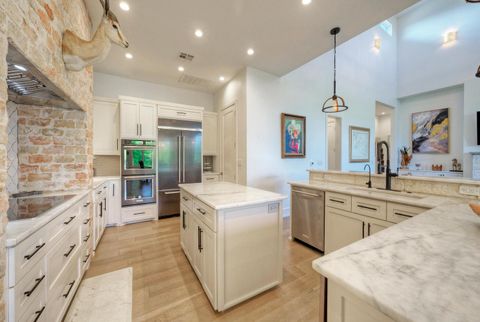 Tiny photo for 10 Monarch Oaks LN, The Hills, TX 78738 (MLS # 9311683)