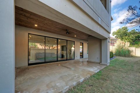 Tiny photo for 10 Monarch Oaks LN, The Hills, TX 78738 (MLS # 9311683)
