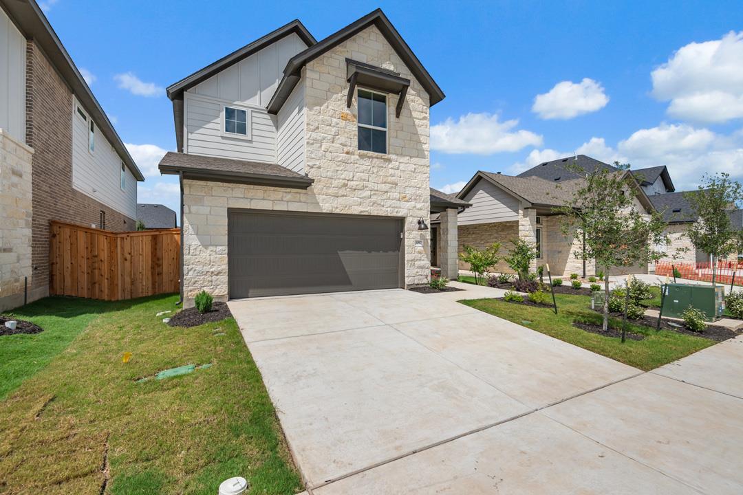 1097 North Roger Hanks Parkway