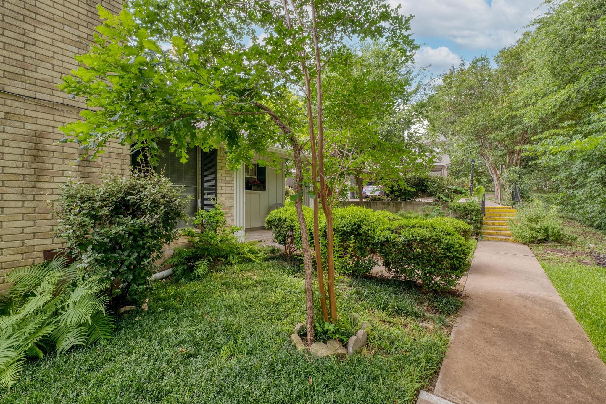 7400 Ophelia DR