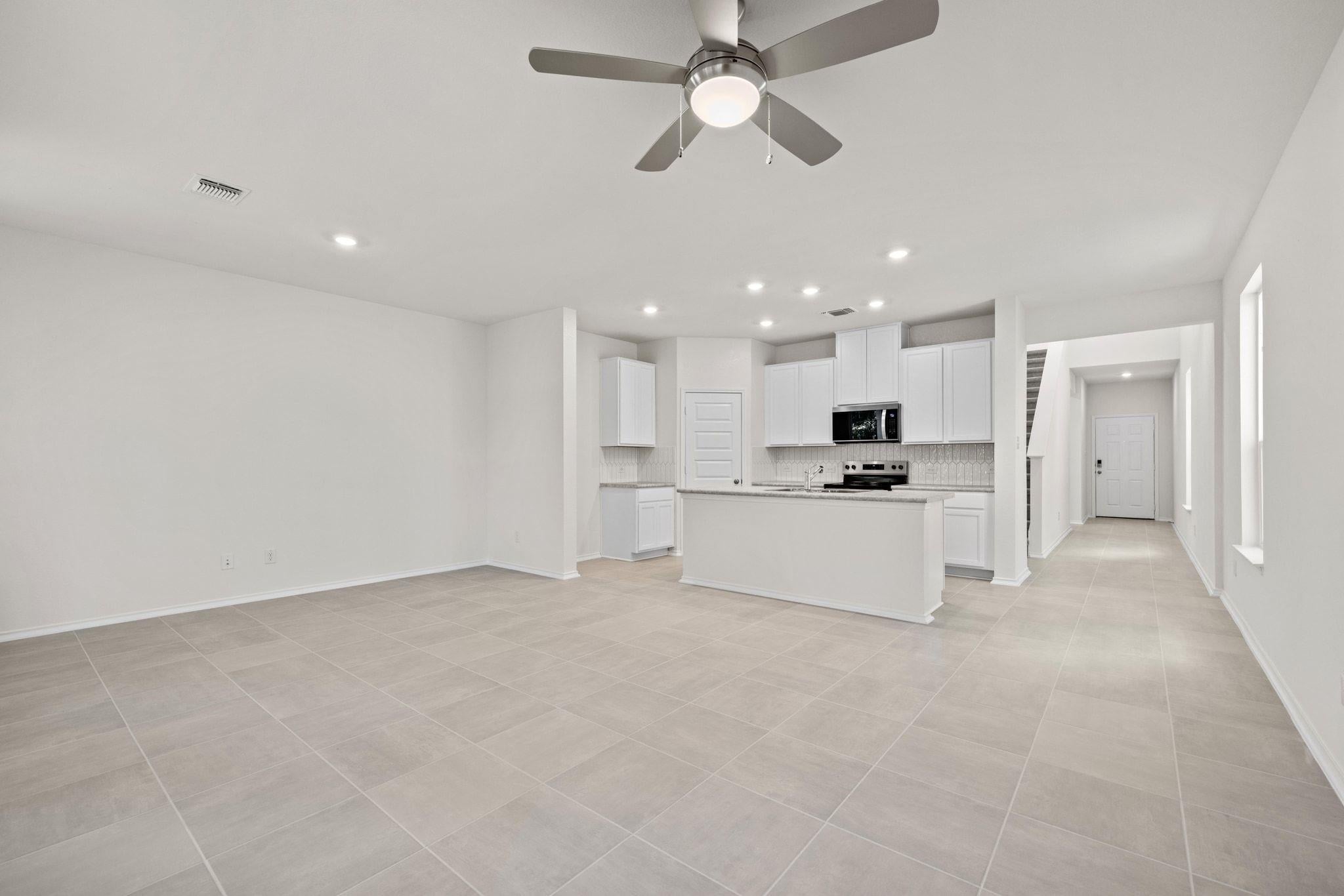 248 Feathers ST