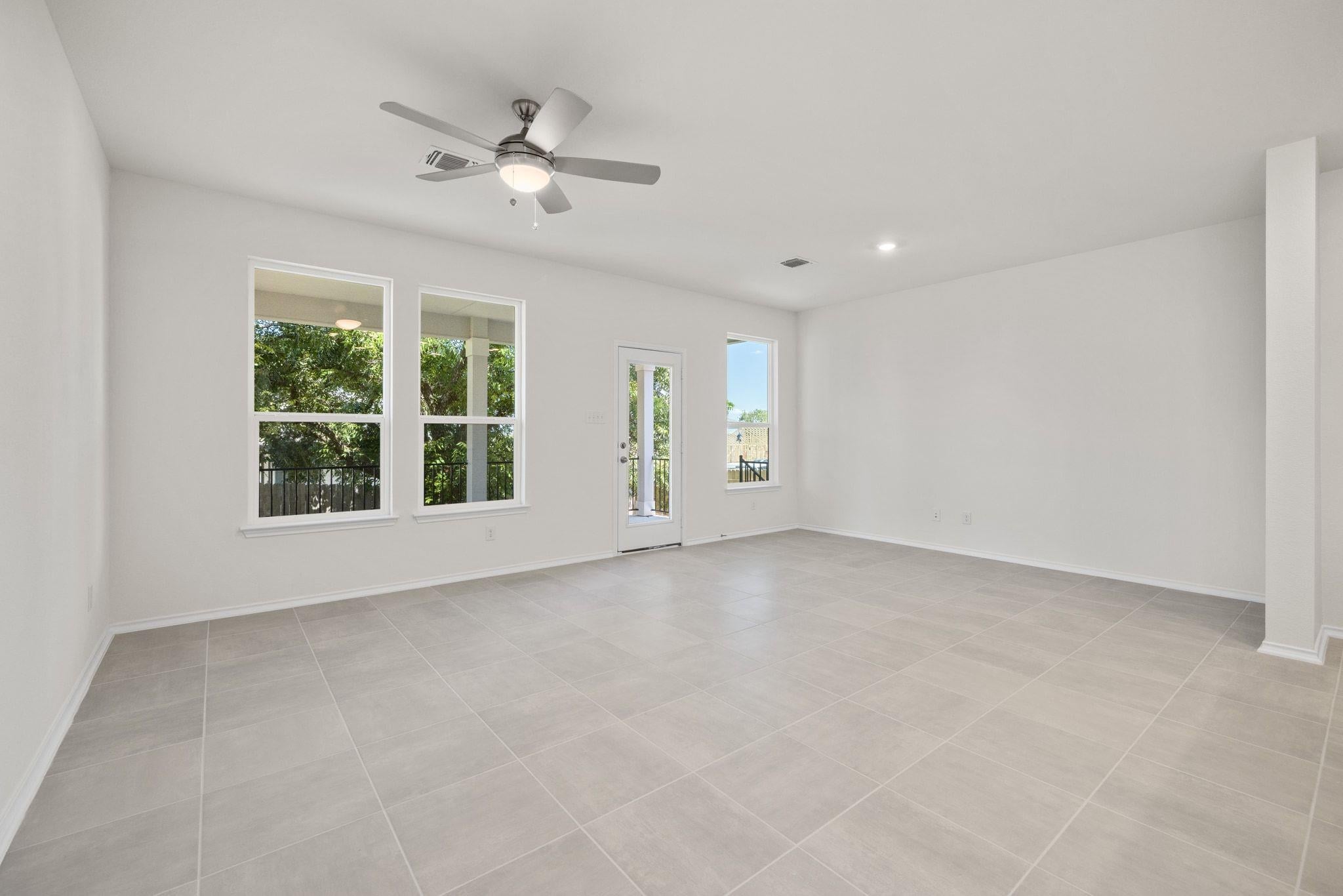 248 Feathers ST