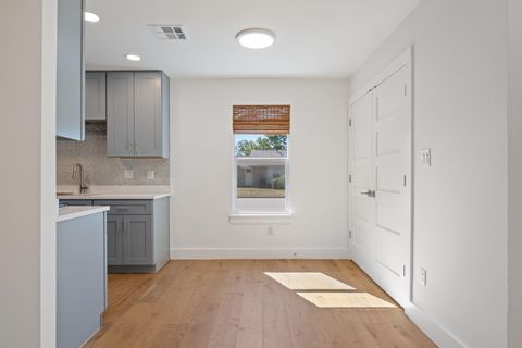 Tiny photo for 5804 Tracy Lynn LN #A, Austin, TX 78721 (MLS # 8134514)