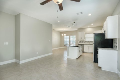 Photo of 615 Spring ST #3, Round Rock, TX 78664 (MLS # 1079191)