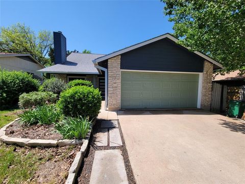 Photo of 3211 Harpers Ferry LN, Austin, TX 78745 (MLS # 1274816)