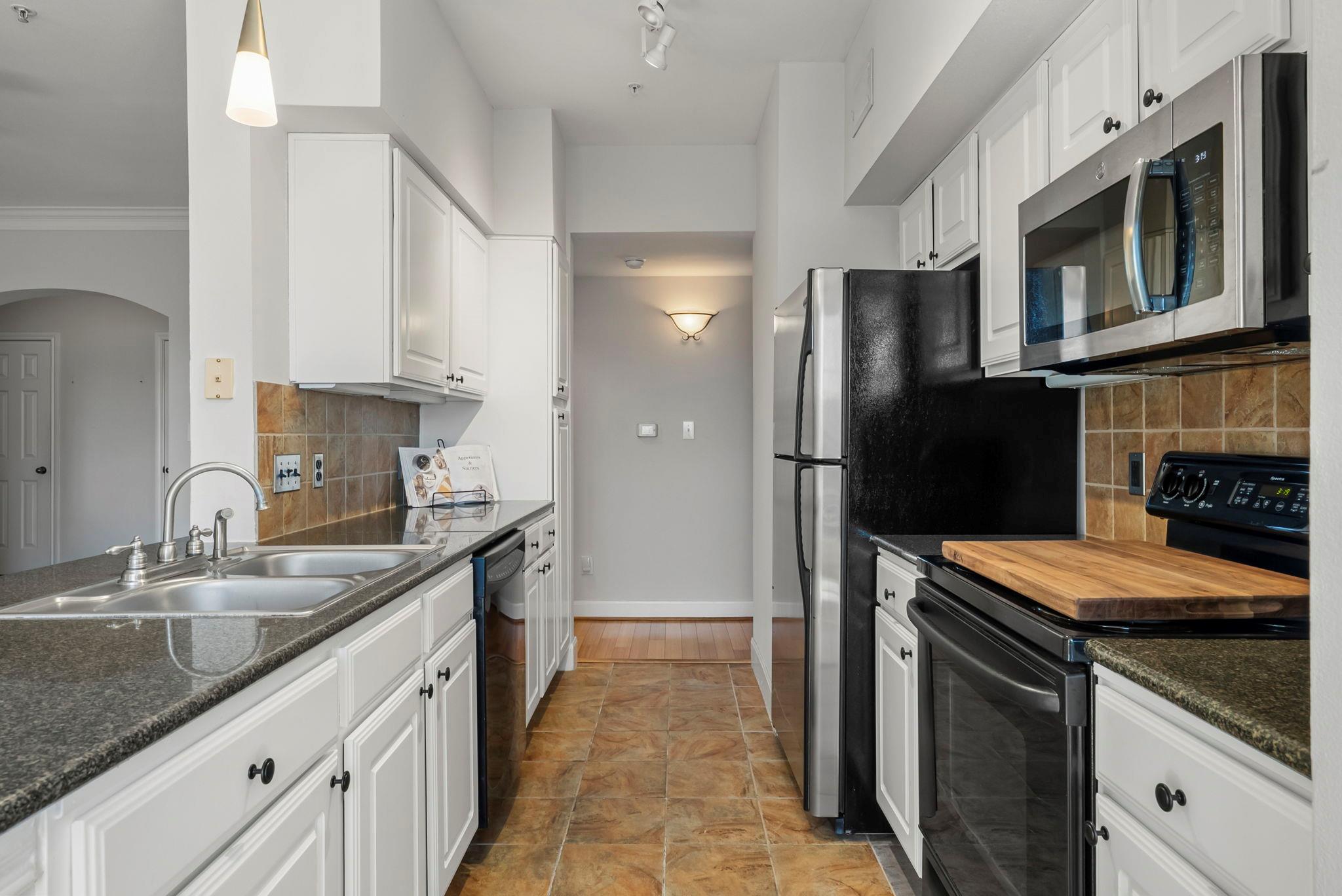 7701 Rialto BLVD 1426