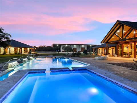 A home in Giddings