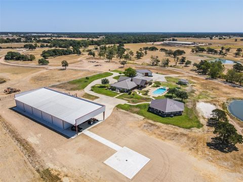 A home in Giddings