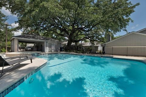Tiny photo for 2001 Parker LN #129, Austin, TX 78741 (MLS # 3114963)